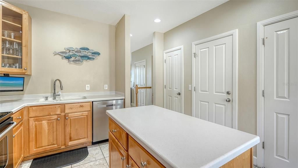 For Sale: $1,219,000 (3 beds, 2 baths, 1722 Square Feet)