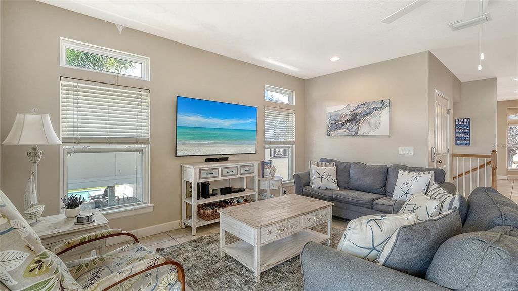 For Sale: $1,219,000 (3 beds, 2 baths, 1722 Square Feet)