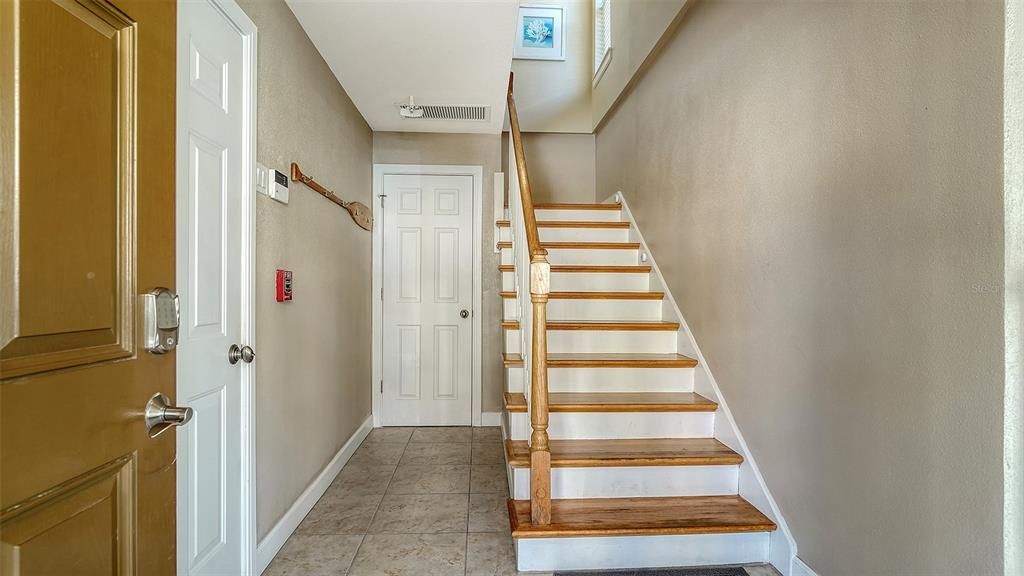 For Sale: $1,219,000 (3 beds, 2 baths, 1722 Square Feet)