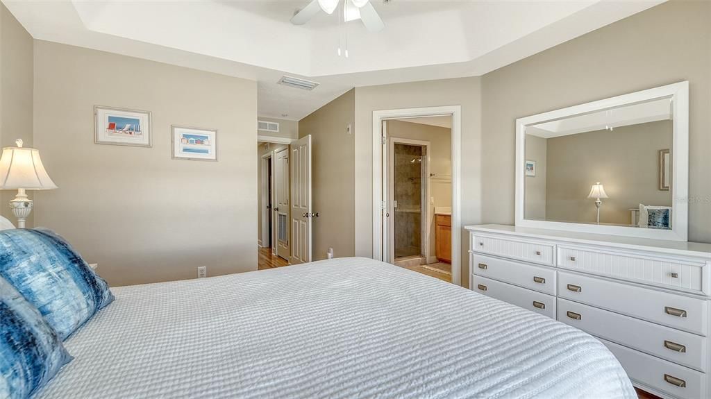 For Sale: $1,219,000 (3 beds, 2 baths, 1722 Square Feet)