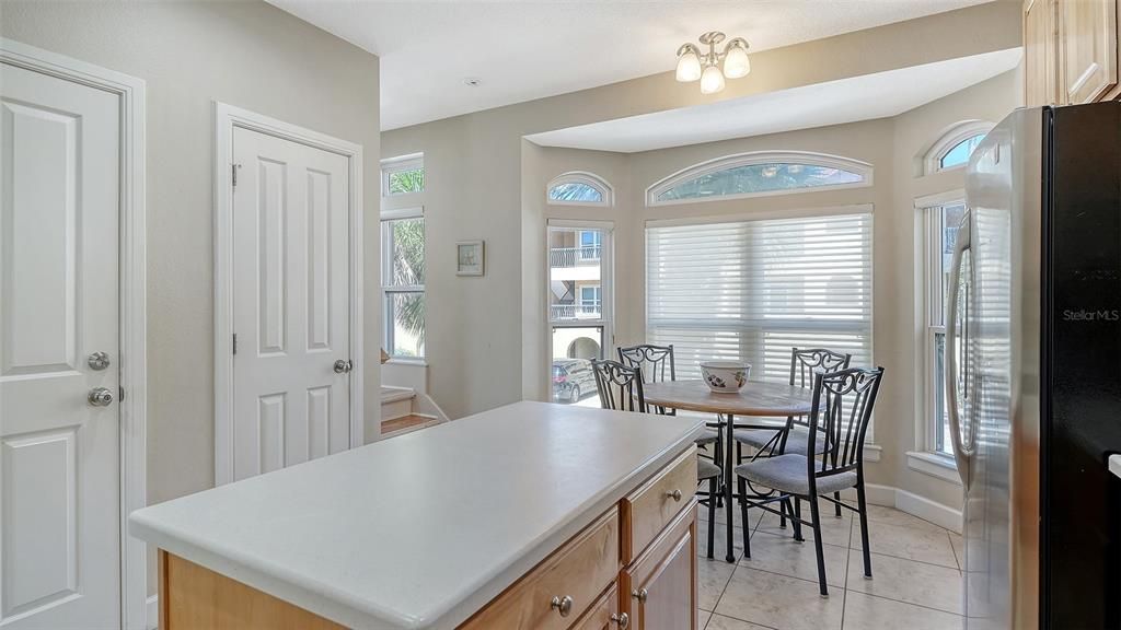 For Sale: $1,219,000 (3 beds, 2 baths, 1722 Square Feet)