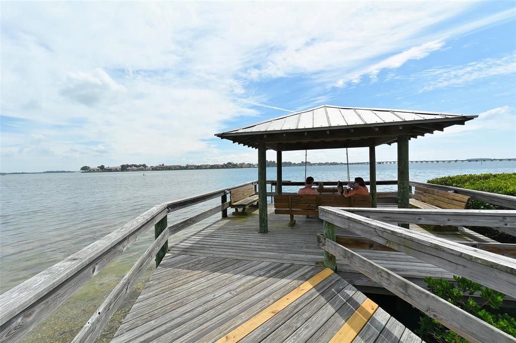 For Sale: $1,219,000 (3 beds, 2 baths, 1722 Square Feet)