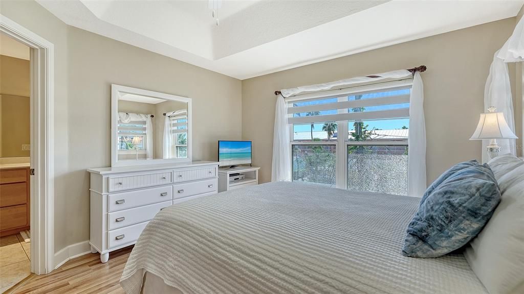 For Sale: $1,219,000 (3 beds, 2 baths, 1722 Square Feet)