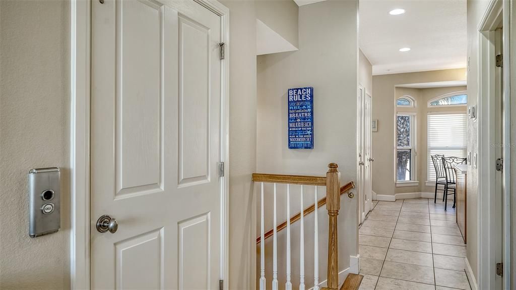 For Sale: $1,219,000 (3 beds, 2 baths, 1722 Square Feet)