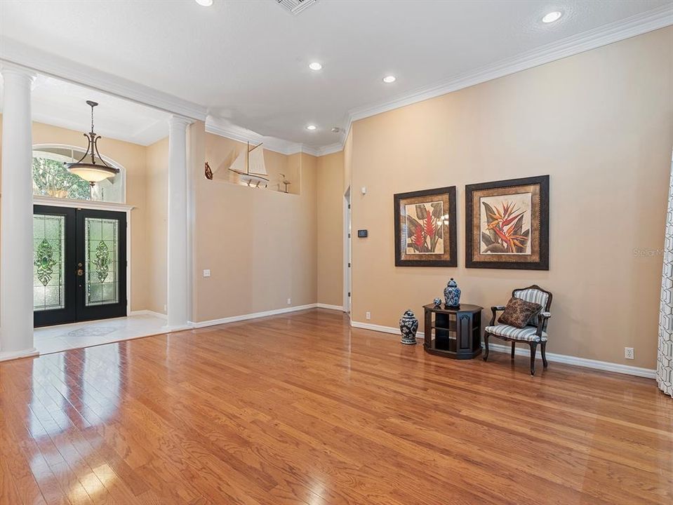 Active With Contract: $850,000 (4 beds, 3 baths, 2655 Square Feet)