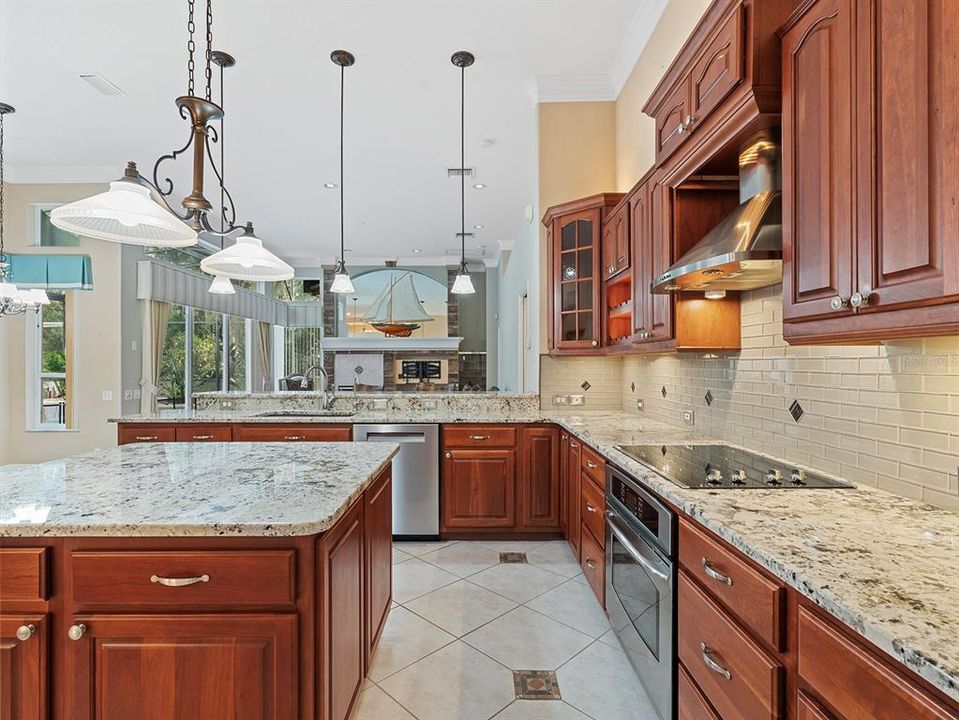 Active With Contract: $850,000 (4 beds, 3 baths, 2655 Square Feet)