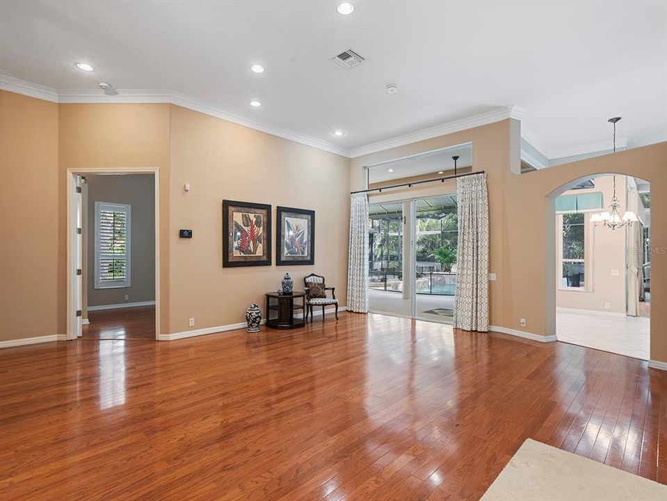 Active With Contract: $850,000 (4 beds, 3 baths, 2655 Square Feet)