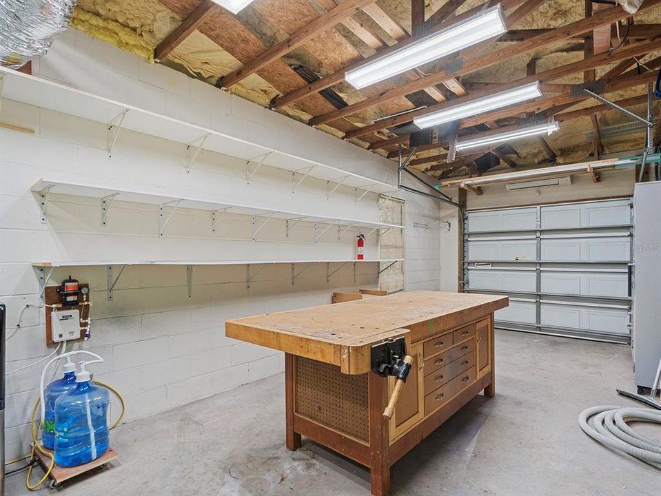 Active With Contract: $850,000 (4 beds, 3 baths, 2655 Square Feet)