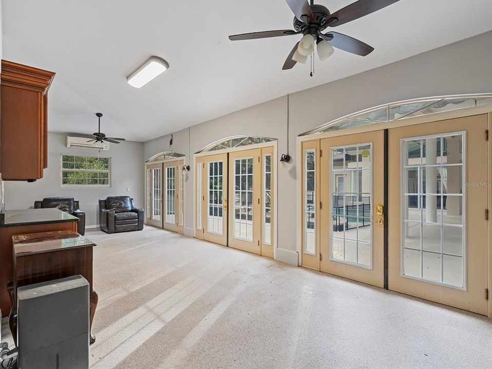 Active With Contract: $850,000 (4 beds, 3 baths, 2655 Square Feet)