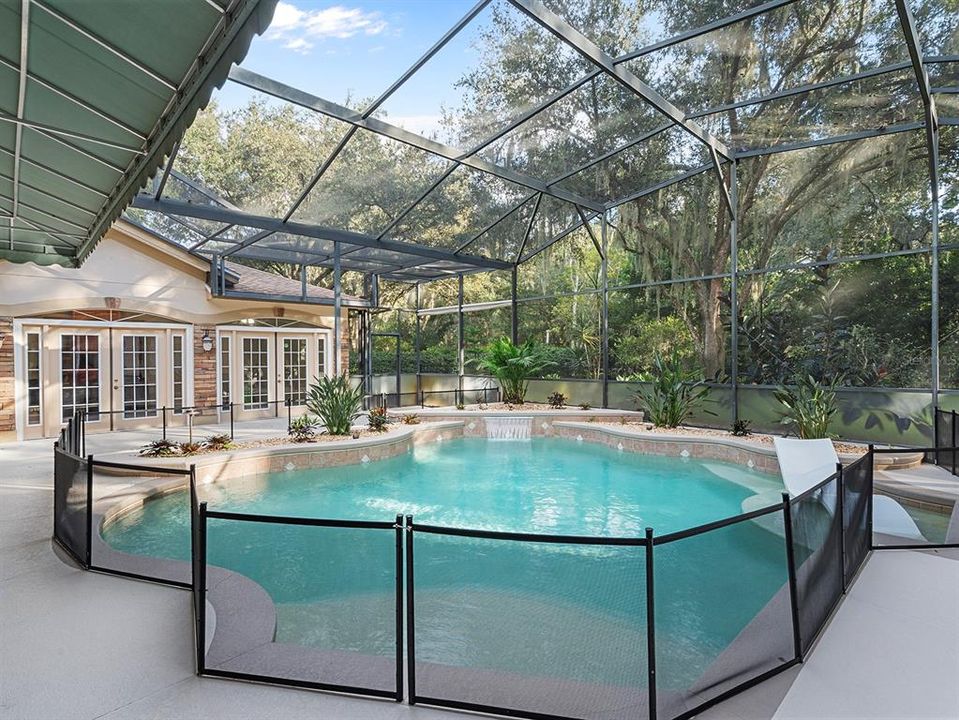 Active With Contract: $850,000 (4 beds, 3 baths, 2655 Square Feet)