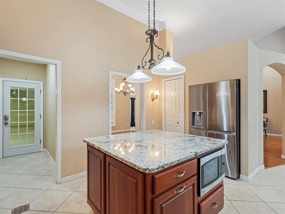 Active With Contract: $850,000 (4 beds, 3 baths, 2655 Square Feet)