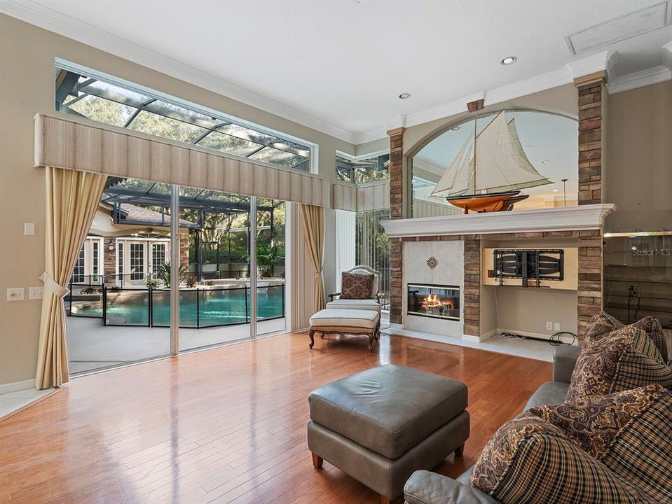 Active With Contract: $850,000 (4 beds, 3 baths, 2655 Square Feet)