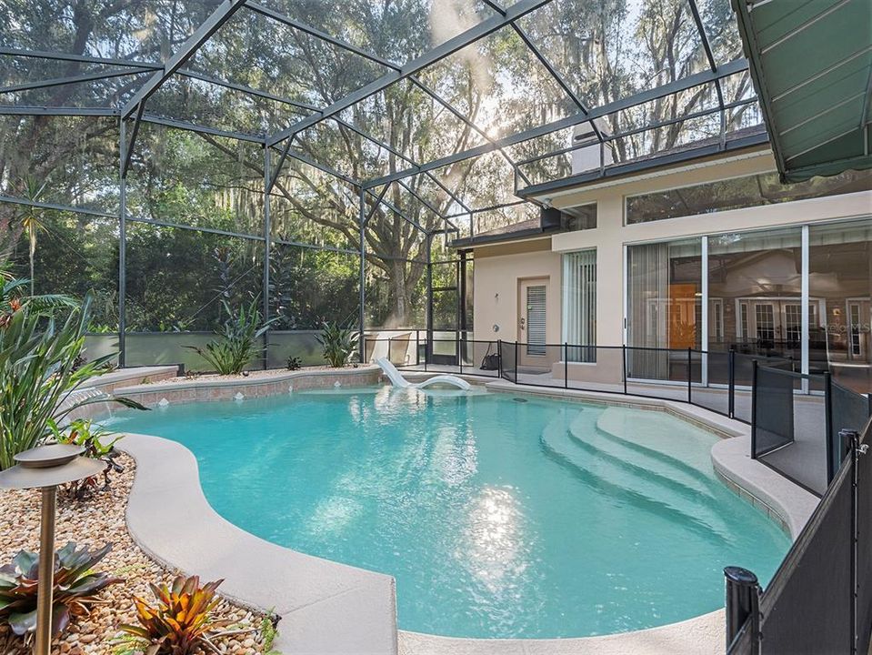 Active With Contract: $850,000 (4 beds, 3 baths, 2655 Square Feet)