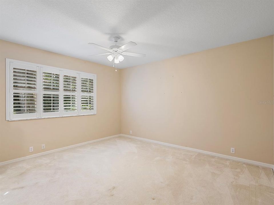 Active With Contract: $850,000 (4 beds, 3 baths, 2655 Square Feet)