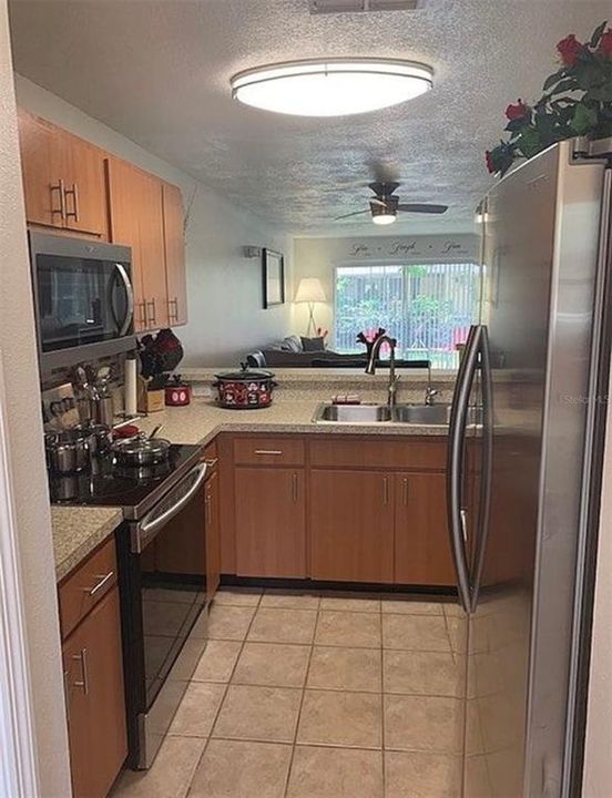 出租: $1,750 (3 贝兹, 2 浴室, 1245 平方英尺)