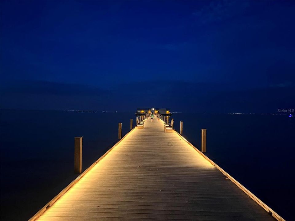 Под контрактом: $300,000 (2 спален, 2 ванн, 1069 Квадратных фут)