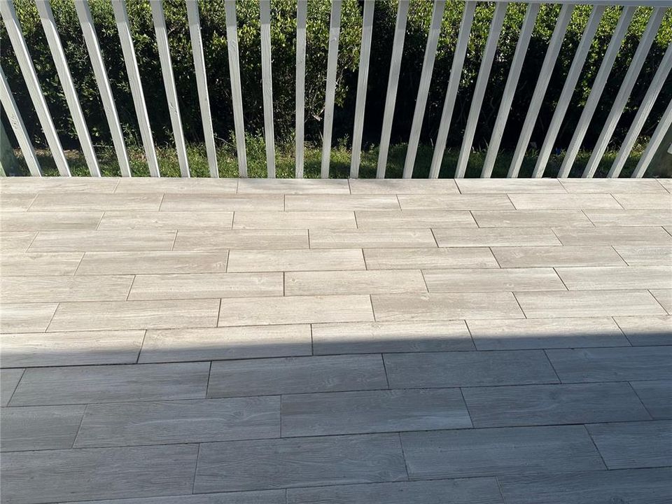 Под контрактом: $300,000 (2 спален, 2 ванн, 1069 Квадратных фут)