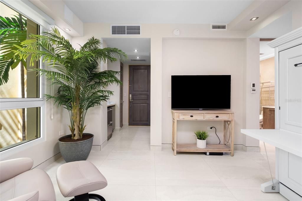 For Sale: $1,195,000 (2 beds, 2 baths, 1518 Square Feet)