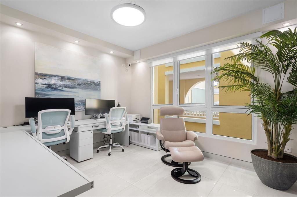 For Sale: $1,195,000 (2 beds, 2 baths, 1518 Square Feet)