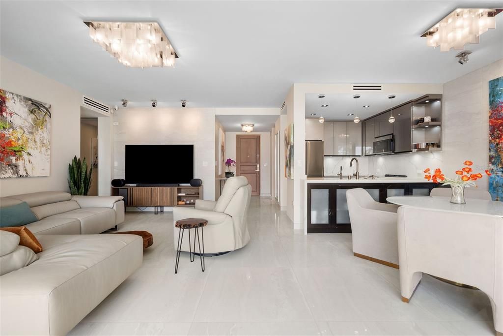 For Sale: $1,195,000 (2 beds, 2 baths, 1518 Square Feet)