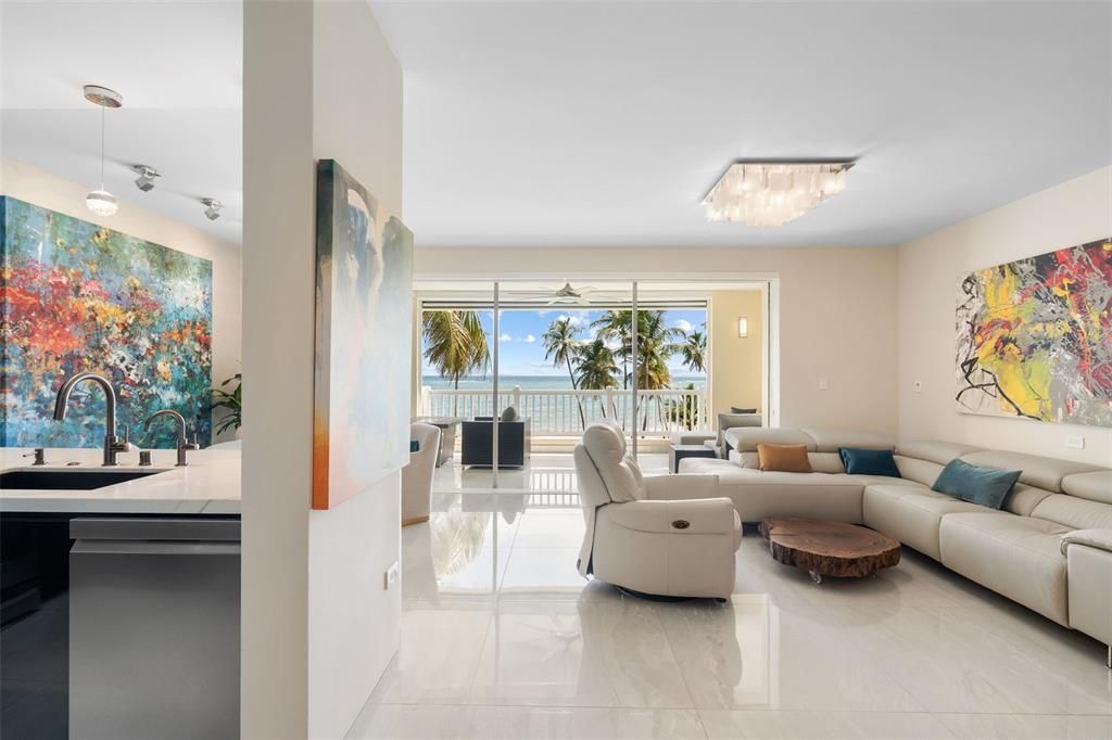 For Sale: $1,195,000 (2 beds, 2 baths, 1518 Square Feet)