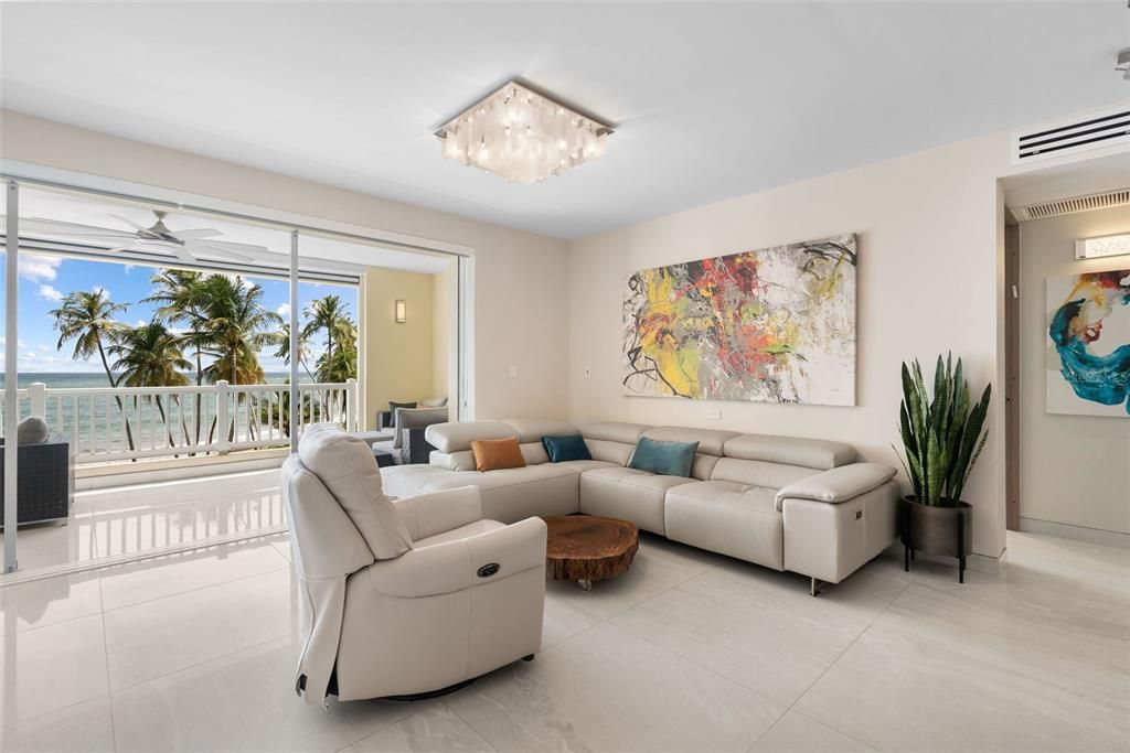For Sale: $1,195,000 (2 beds, 2 baths, 1518 Square Feet)