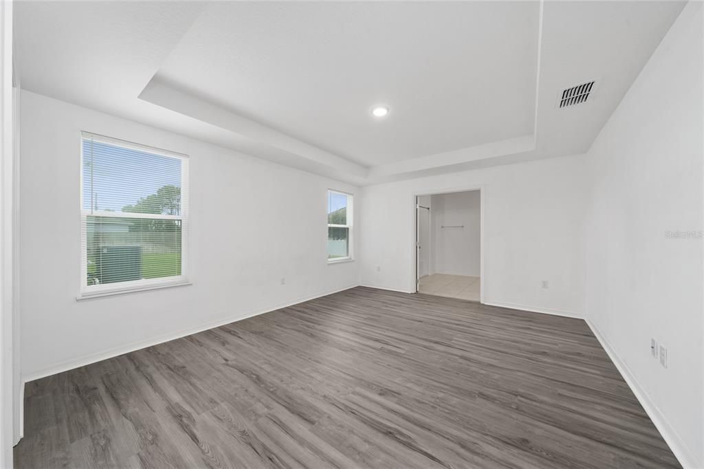 En Renta: $2,100 (4 camas, 2 baños, 1994 Pies cuadrados)