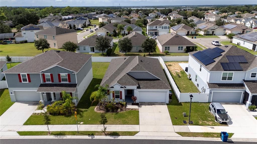 En Renta: $2,100 (4 camas, 2 baños, 1994 Pies cuadrados)