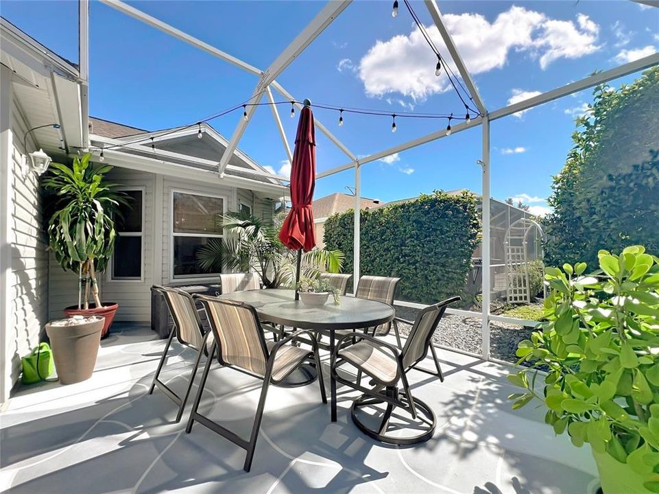 待售: $385,000 (2 贝兹, 2 浴室, 1856 平方英尺)