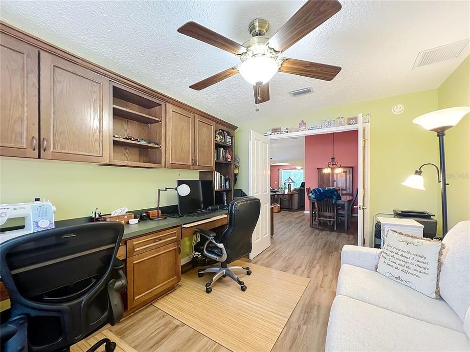 待售: $385,000 (2 贝兹, 2 浴室, 1856 平方英尺)