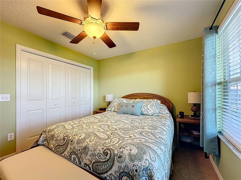 待售: $385,000 (2 贝兹, 2 浴室, 1856 平方英尺)