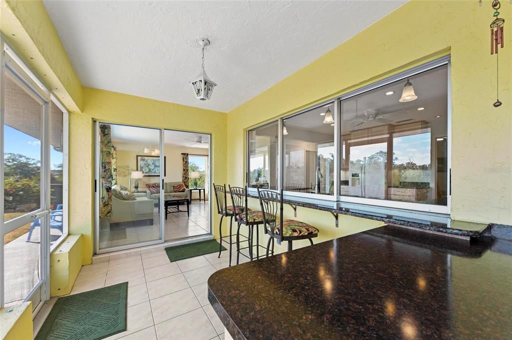 Activo con contrato: $785,000 (3 camas, 2 baños, 2310 Pies cuadrados)