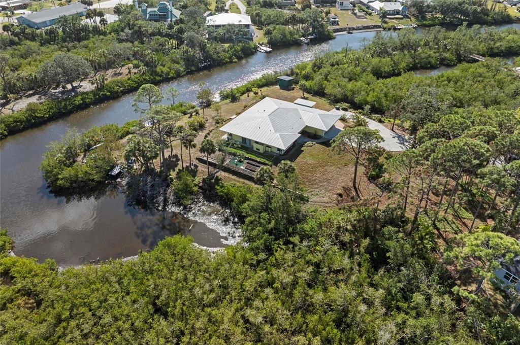 Activo con contrato: $785,000 (3 camas, 2 baños, 2310 Pies cuadrados)