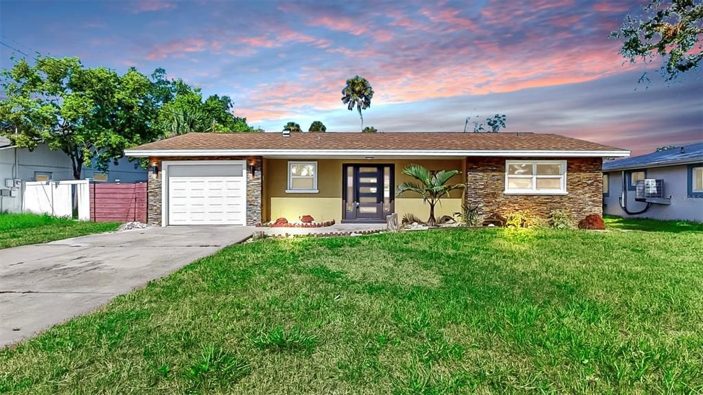 最近租的: $1,900 (3 贝兹, 2 浴室, 1272 平方英尺)