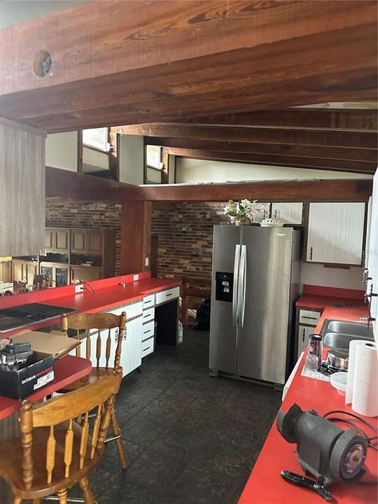 For Sale: $599,000 (3 beds, 1 baths, 930 Square Feet)