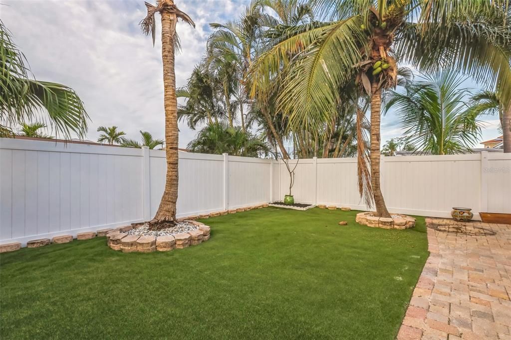 For Rent: $3,700 (3 beds, 2 baths, 1664 Square Feet)