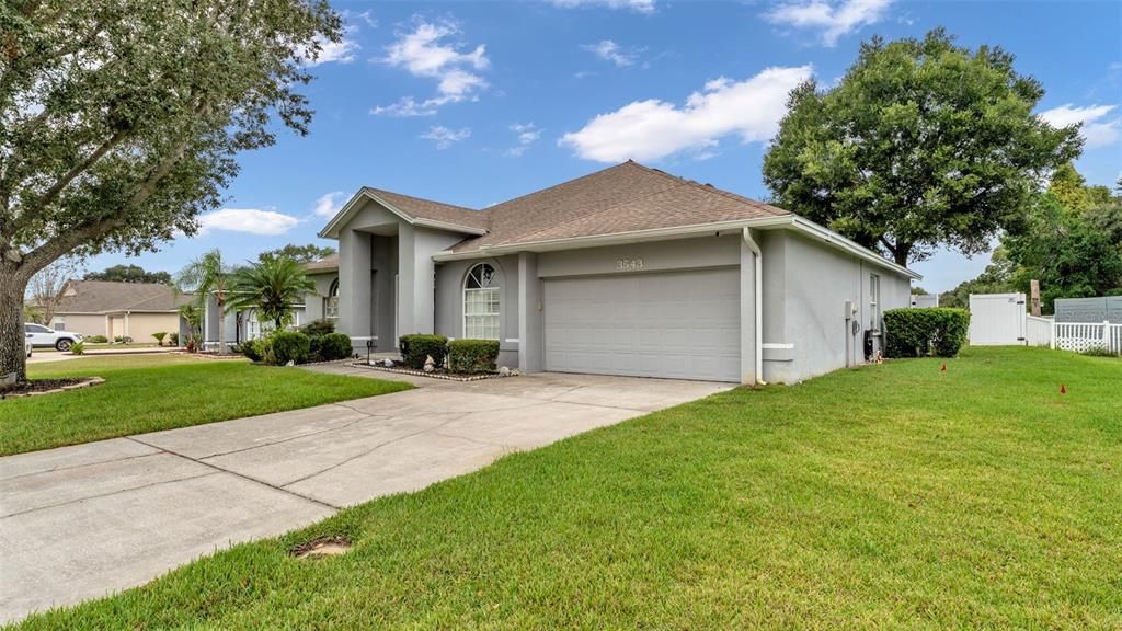 Activo con contrato: $399,000 (3 camas, 2 baños, 2035 Pies cuadrados)