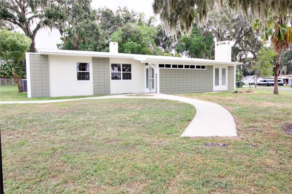 En Venta: $353,900 (5 camas, 2 baños, 2108 Pies cuadrados)