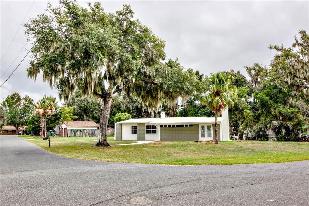 En Venta: $353,900 (5 camas, 2 baños, 2108 Pies cuadrados)