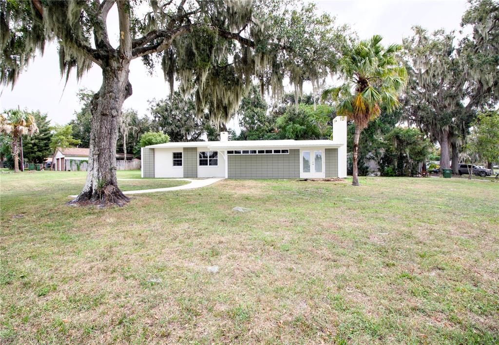 En Venta: $353,900 (5 camas, 2 baños, 2108 Pies cuadrados)