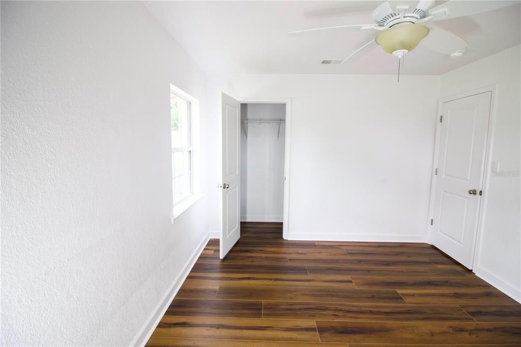 En Venta: $353,900 (5 camas, 2 baños, 2108 Pies cuadrados)