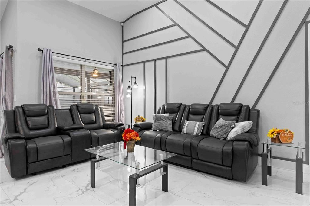 For Sale: $660,000 (4 beds, 2 baths, 2039 Square Feet)