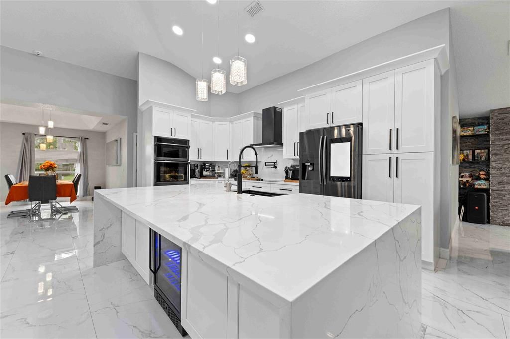 For Sale: $660,000 (4 beds, 2 baths, 2039 Square Feet)