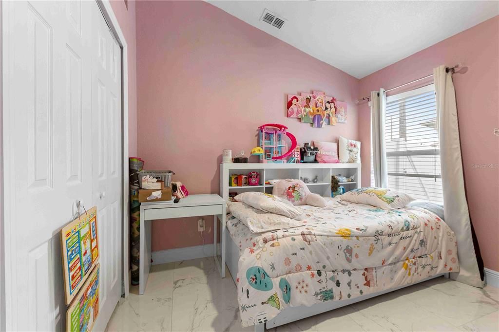 For Sale: $660,000 (4 beds, 2 baths, 2039 Square Feet)