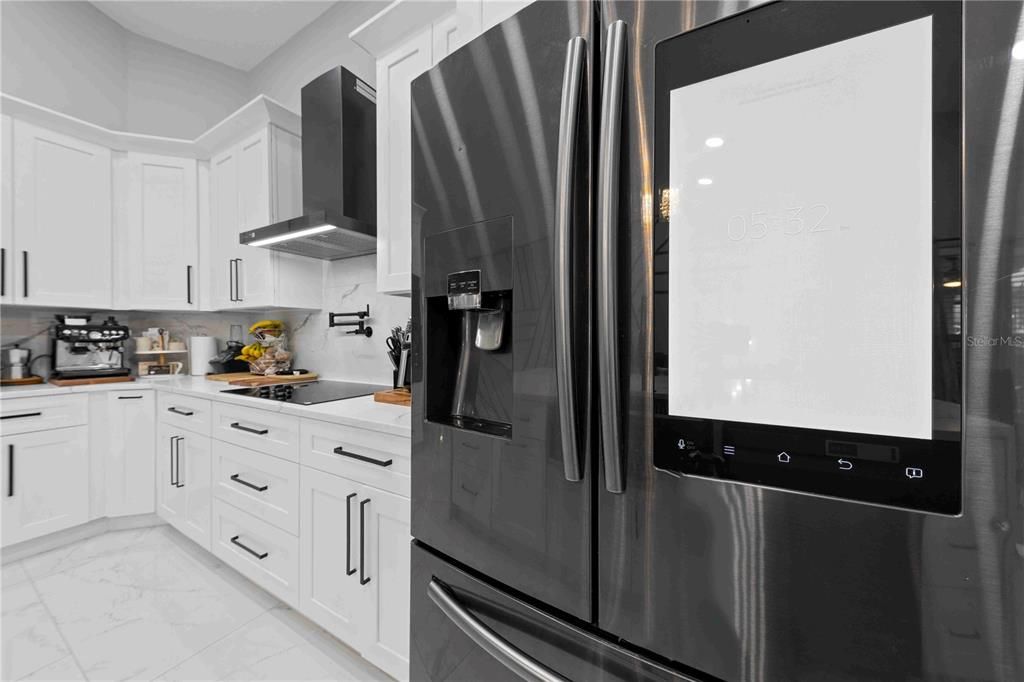 For Sale: $660,000 (4 beds, 2 baths, 2039 Square Feet)