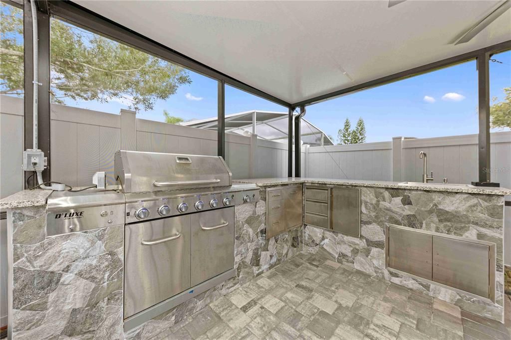 For Sale: $660,000 (4 beds, 2 baths, 2039 Square Feet)