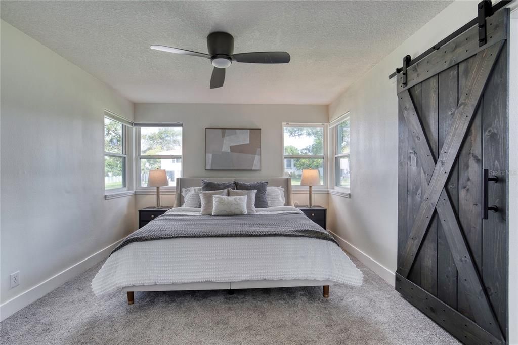 合同活跃: $625,000 (3 贝兹, 2 浴室, 2061 平方英尺)