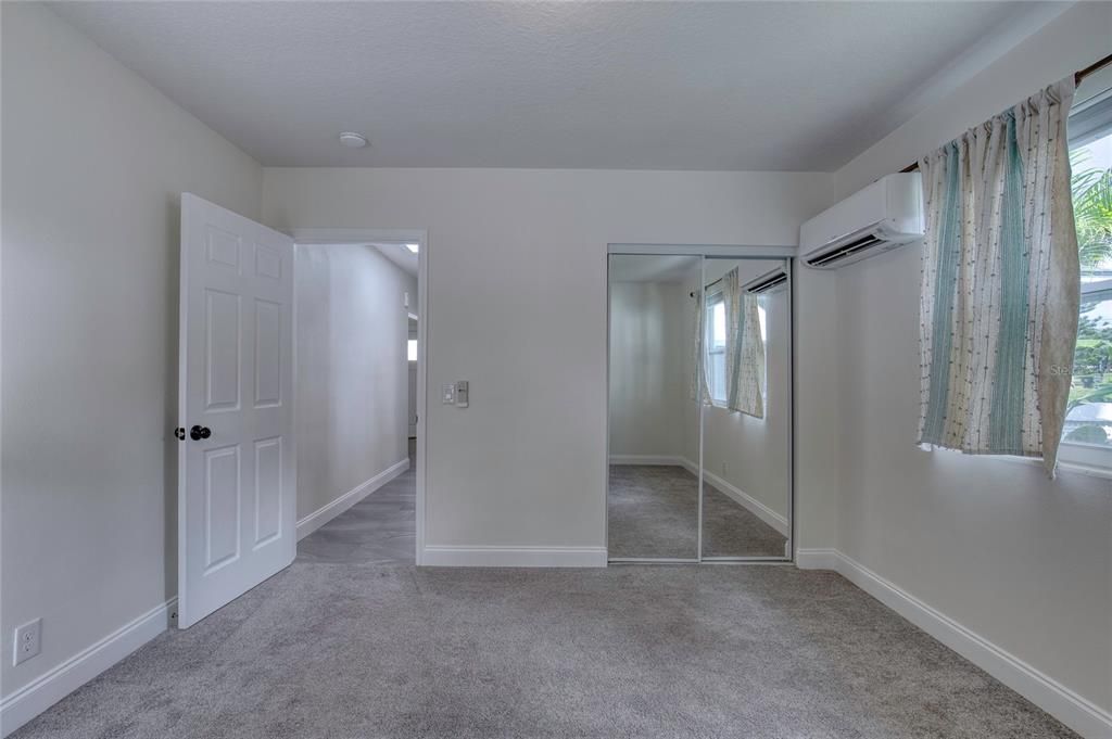 合同活跃: $625,000 (3 贝兹, 2 浴室, 2061 平方英尺)