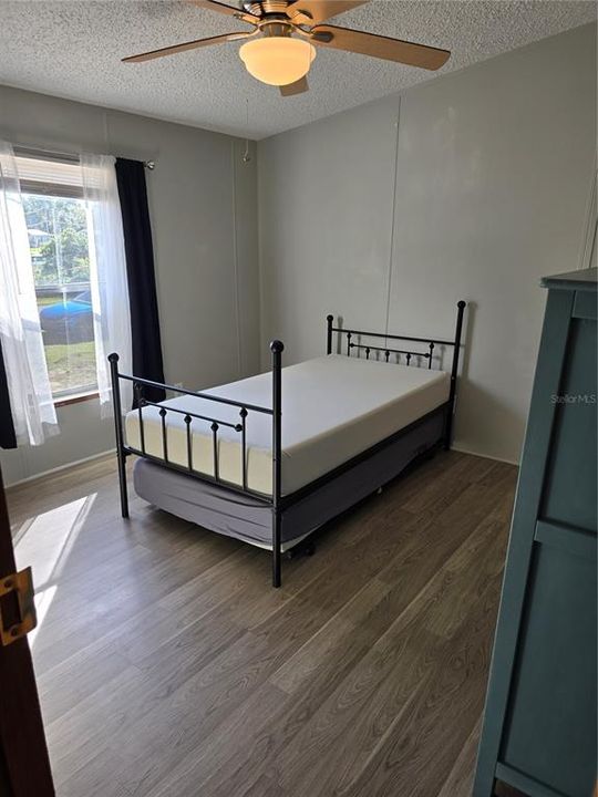 For Sale: $179,900 (4 beds, 2 baths, 1440 Square Feet)