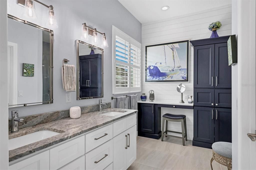 Под контрактом: $789,900 (3 спален, 2 ванн, 1742 Квадратных фут)